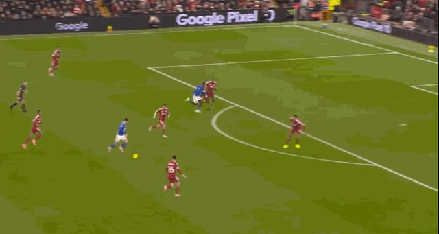 1764805381135060396.gif 休姆.gif