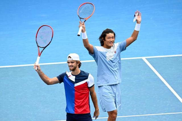 1705988168099065757.jpg 993dd873gy1hm3btev4eqj22vg1wz4qs.jpg